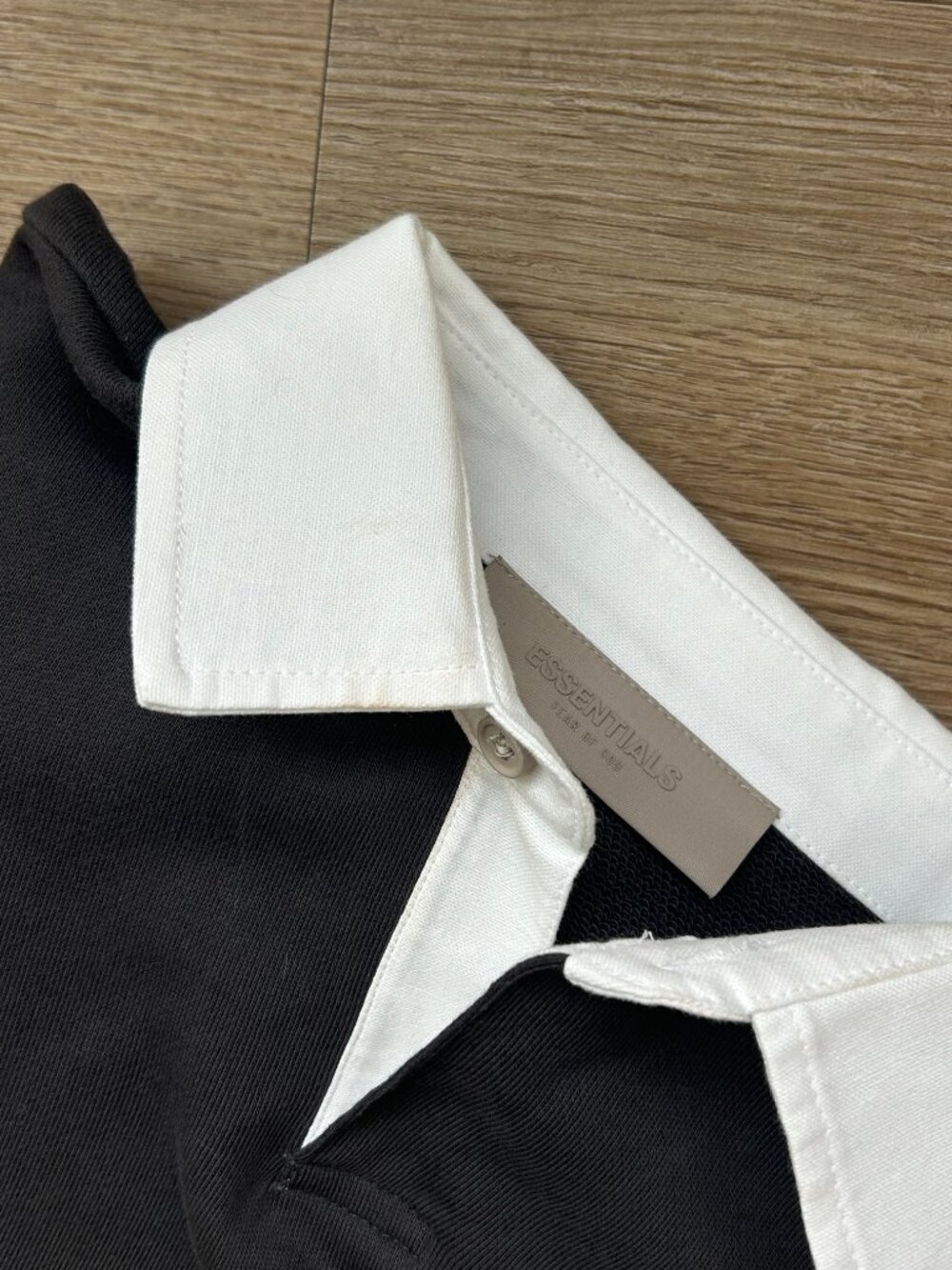 Essentials Oversized Collared Shirt - Picture 3 of 4